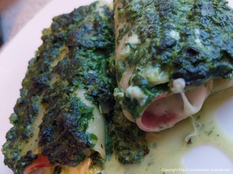 Lasagnerollen im Spinatbett