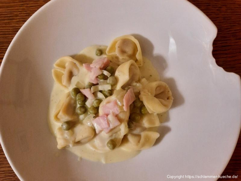 Tortellini mit Schinken Sahnesoße
