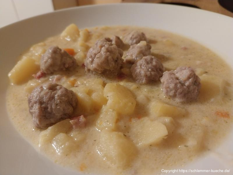 Kartoffelsuppe mit Fleischbällchen