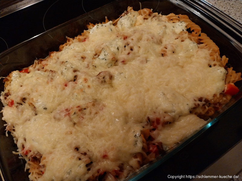 Einfacher griechischer Nudelauflauf