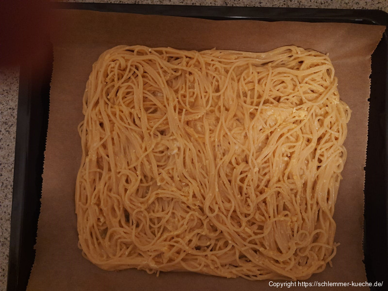 Spaghetti-Omelett-Rolle