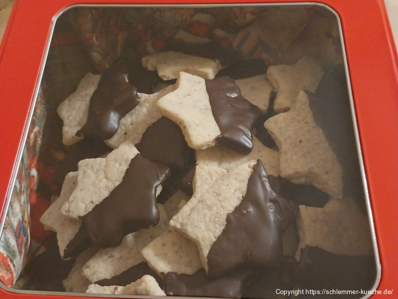 Weihnachtssterne mit Haselnuss